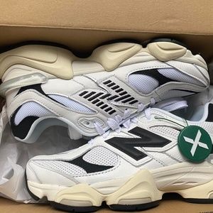 New Balance 9060: White/Black